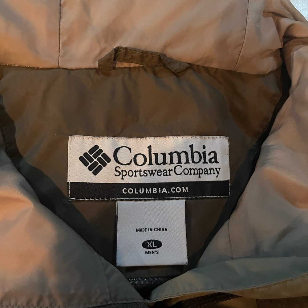 Columbia windbreaker size XL